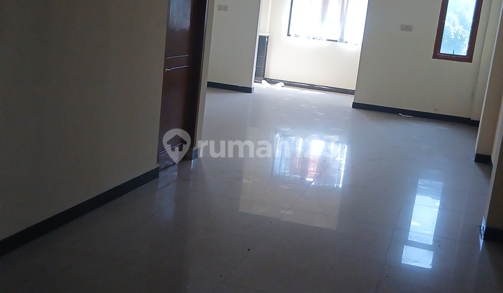 RUKO STATEGIS DI JL RAYA TB SIMATUPANG- JAKSEL SAMPING BANK BRI 2