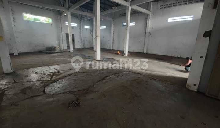 Dijual Cepat Gudang Dan Tanah di Jalan Perjuangan,bekasi Utara 2