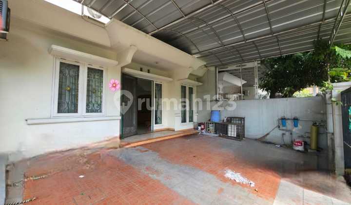 Disewakan Rumah Semi furnished di Harapan Indah Regency, Kota Harapan Indah, Bekasi Barat 2