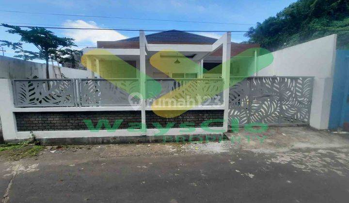 Disewakan Rumah Cantik Dan Menarik Daerah Kampus, Harga Sangat Murah 1