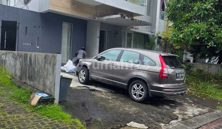 For Rent Beautiful and Attractive House in Wanea Area, Very Affordable Price