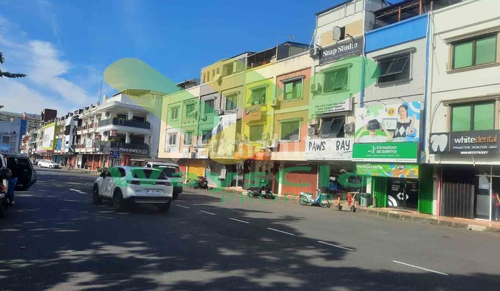 For Sale: Beautiful and Strategic Shop House in Megamall Area, Very Affordable Price 2
