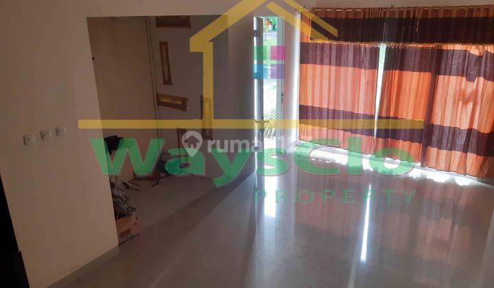 RUMAH MENARIK DUA LANTAI DI GRAND MERIDIAN, TURUN HARGA SANGAT MURAH 7