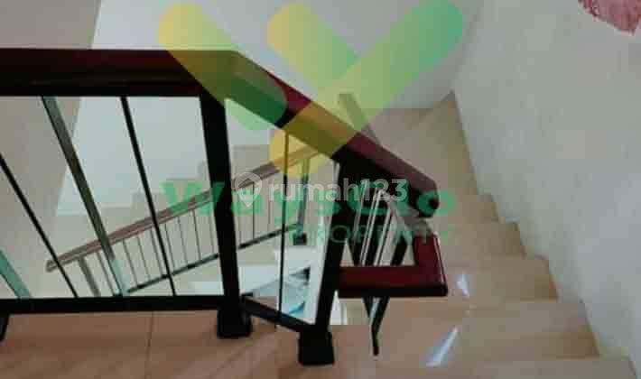 DIJUAL CEPAT RUMAH CANTIK DI HOLLAND VILLAGE, BANTING HARGA SANGAT MURAH 4