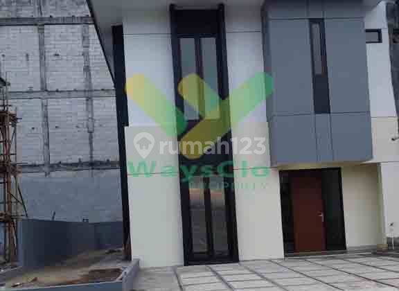 DISEWAKAN RUMAH BARU DENGAN FURNISHED DI GRAND VICTORIA, HARGA SANGAT MURAH 1