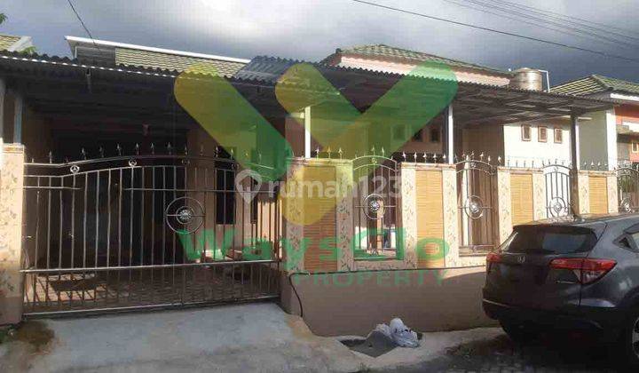 DISEWAKAN RUMAH CANTIK DENGAN FURNISHED DEKAT RS KANDOW, HARGA SANGAT MURAH 1