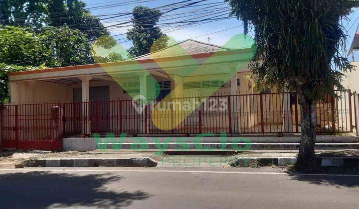 DISEWAKAN RUMAH CANTIK DAN STRATEGIS DAERAH WENANG, HARGA SANGAT MURAH 1