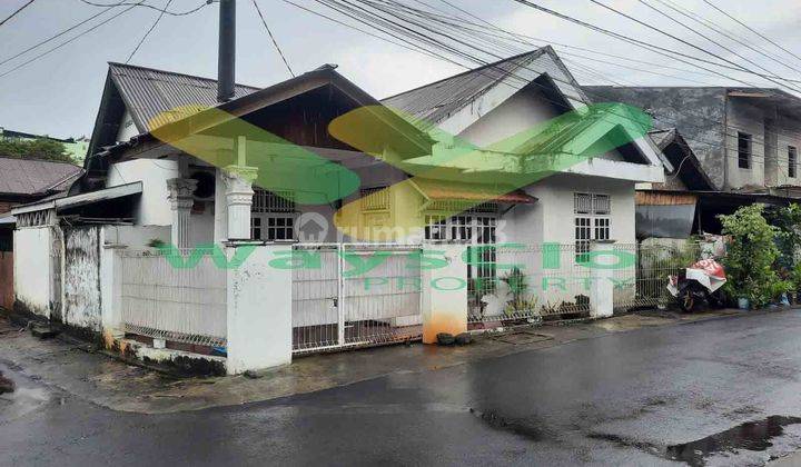 DISEWAKAN RUMAH STRATEGIS DENGAN FURNISH DAERAH SARIO, HARGA SANGAT MURAH 1