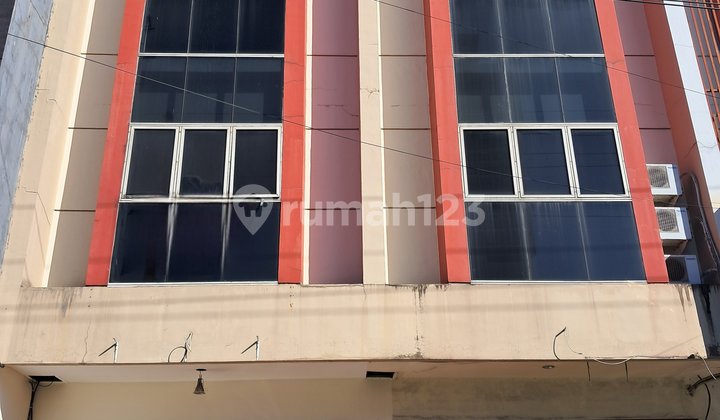 For Rent, Very Strategic Shop House in Malalayang Area, Very Affordable Price 1
