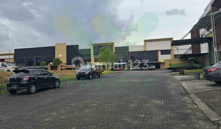 For Rent Beautiful and Attractive Warehouse in Mapanget Area, Very Cheap Price