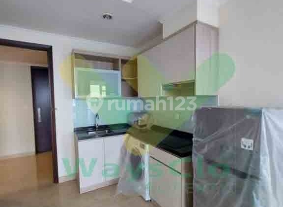 For Quick Sale Beautiful Apartment in Menteng Area, Very Cheap Price