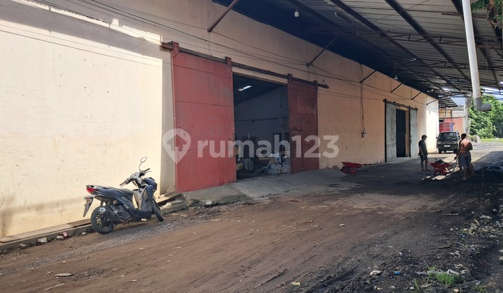 For Rent, Attractive Warehouse in the Center of Manado City, Very Low Price For Rent, Attractive Warehouse in the Center of Manado City, Very Low Price