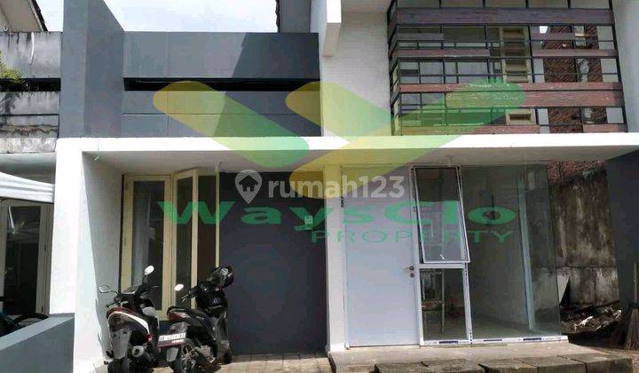 Disewakan Rumah Cantik Dan Menarik Daerah Citraland, Harga Sangat Murah 1