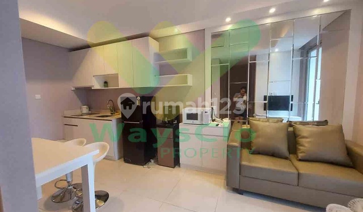 Dijual Cepat Apartement Cantik Fuly Furnished Daerah Taman Anggrek, Harga Sangat Murah