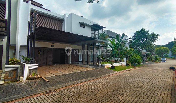 Disewakan rumah Greencove Bsd dengan kolam renang 1