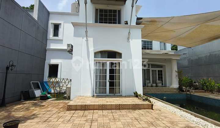 Dijual Rumah di De Park Bsd Furnished dengan Kolam Renang