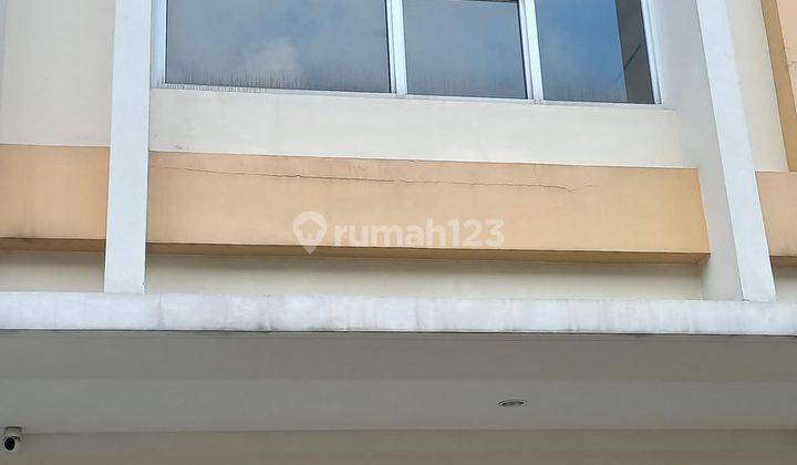 Disewakan Ruko Pisa Grande Gading Serpong 1