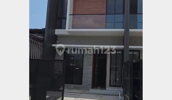 Rumah Mungil Premium Denah Super Lega tersedia 2 Unit Jejer di Penjaringan Asri Rungkut Surabaya