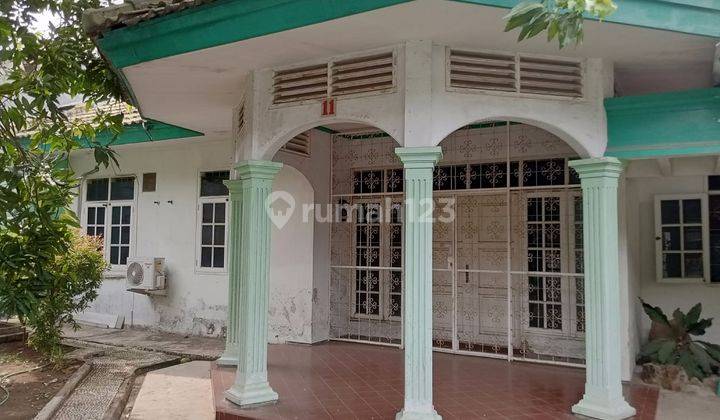 Rumah Lama Hitung Tanah di Tuparev Dekat Pusat Kota 1