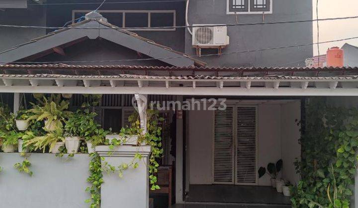 Dijual Rumah 2 Lantai Siap Huni Strategis Dekat Pusat Kota  1