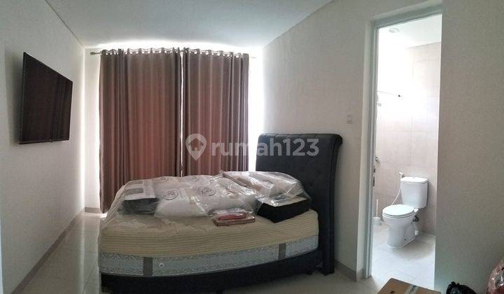 Dijual Rumah 2 Lantai di Citraland Semi Furnished Bebas Banjir 2