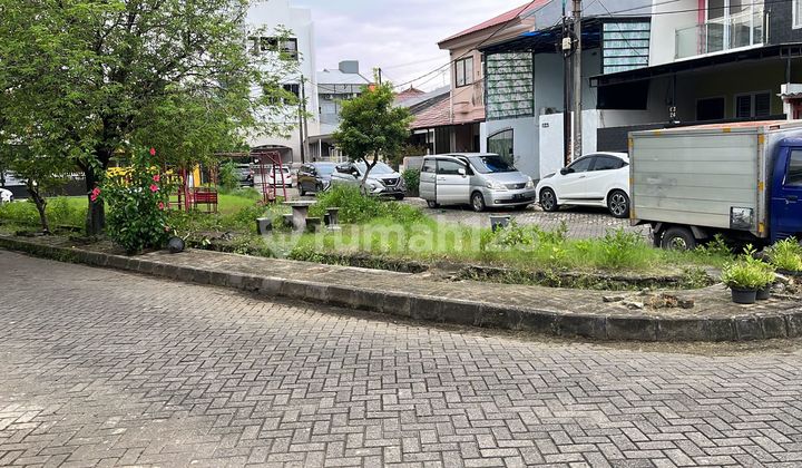 Rumah Tua di Taman Surya 2, Kalideres, Jakarta Barat 2