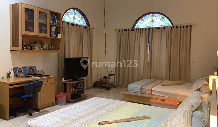 Dijual Cepat Rumah Hoek 2 Lantai di Taman Surya 3, Kalideres, Jakarta Barat 8