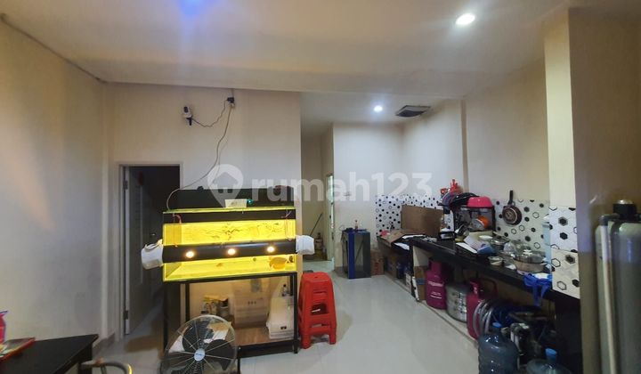 Dijual cepat
Rumah 2 lantai di Taman surya 5, kalideres, jakarta barat 2