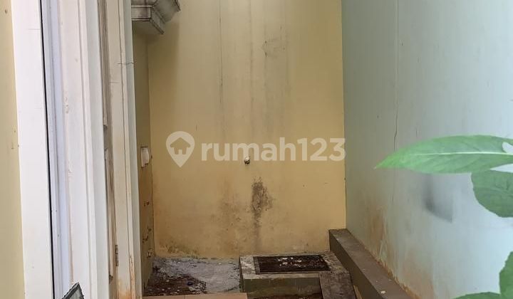 Dijual Cepat Rumah Baru 3 Lantai di Montana Village, Gading Serpong, Tangerang
