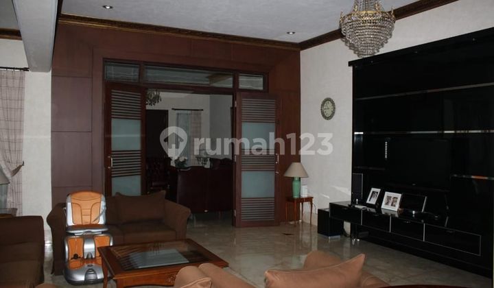 Dijual cepat
Rumah 2 lantai di Jl. Kusuma Atmaja , Menteng, Jakarta Pusat 2