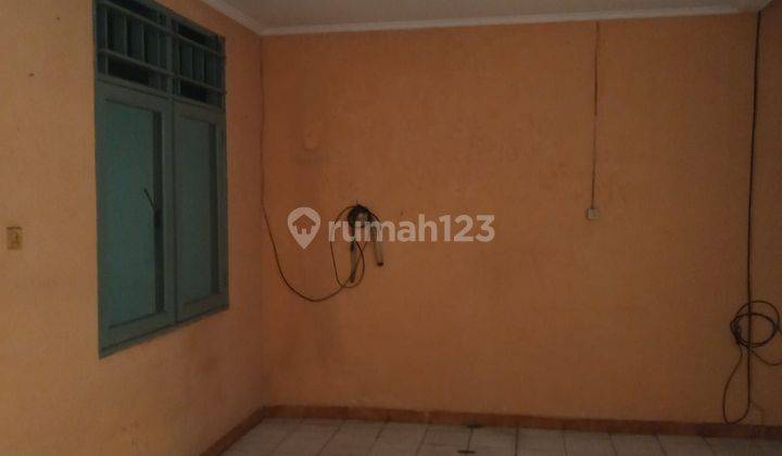 Dijual rumah 2½ lantai di Taman Palem 
Cengkareng, Jakarta Barat 2