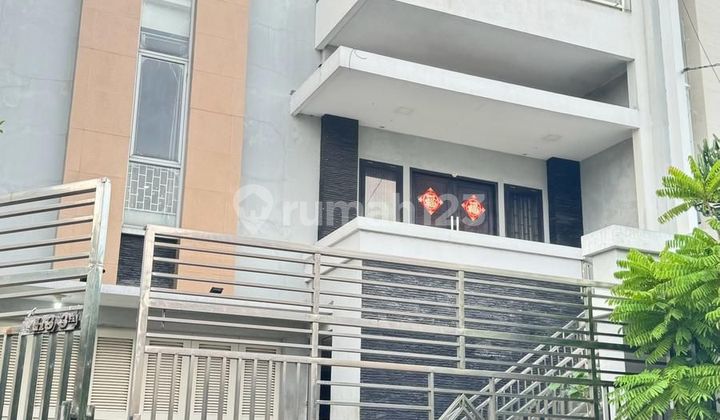 Dijual
Rumah 3 lantai di Taman Surya 5, kalideres, jakarta barat Dijual
Rumah 3 lantai di Taman Surya 5, kalideres, jakarta barat