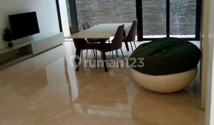 For sale: 3.5-story luxury house at Metro Marina, Ancol, North Jakarta 2