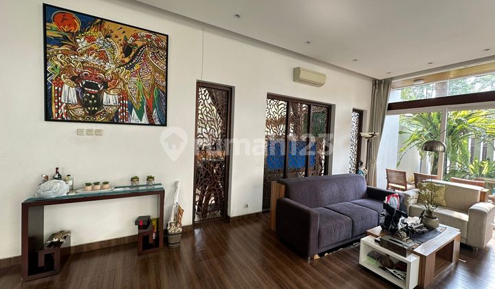 For Sale Hook House in PIK cluster Penisi. 
Large and Exclusive.