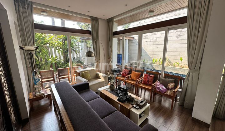 For Sale Hook House in PIK cluster Penisi. 
Large and Exclusive. 2