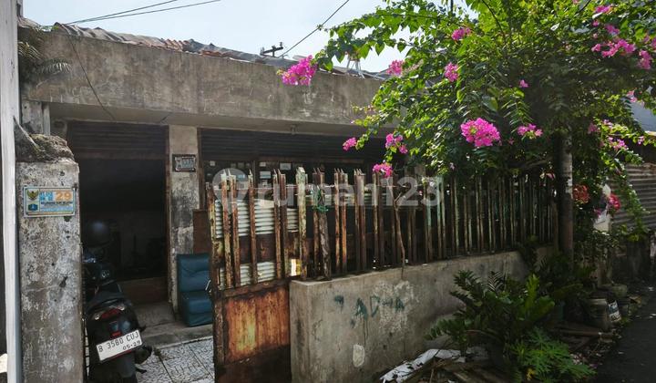 Dijual Rumah Tua 1.5 Lantai Di Jl Duri Selatan Gang Qq, Tambora, Jakarta Barat