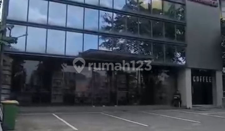 Dijual Gedung di Jl. S. Parman, Jakarta Barat