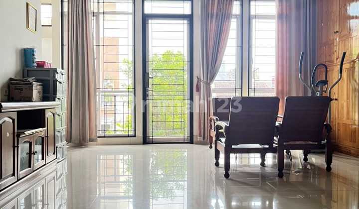 Dijual Cepat Rumah Hoek 2 Lantai di Perumahan Alam Raya, Jurumudi, Tangerang. Dijual Cepat Rumah Hoek 2 Lantai di Perumahan Alam Raya, Jurumudi, Tangerang.