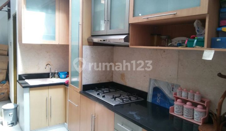 Quick Sale 2-Story House in Taman Palem Lestari, Cengkareng, West Jakarta. 2