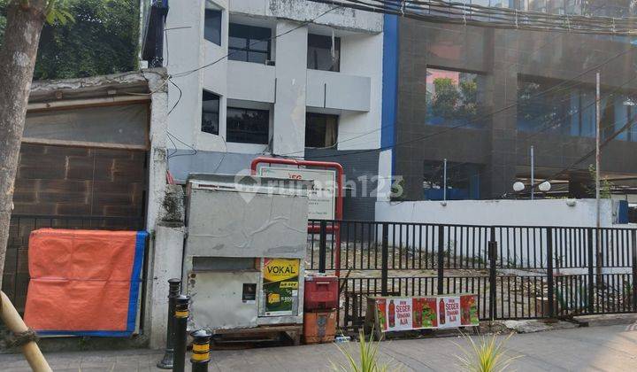 Gedung murah 3 lantai jarang ada di Jl kh wahid hasyim  2