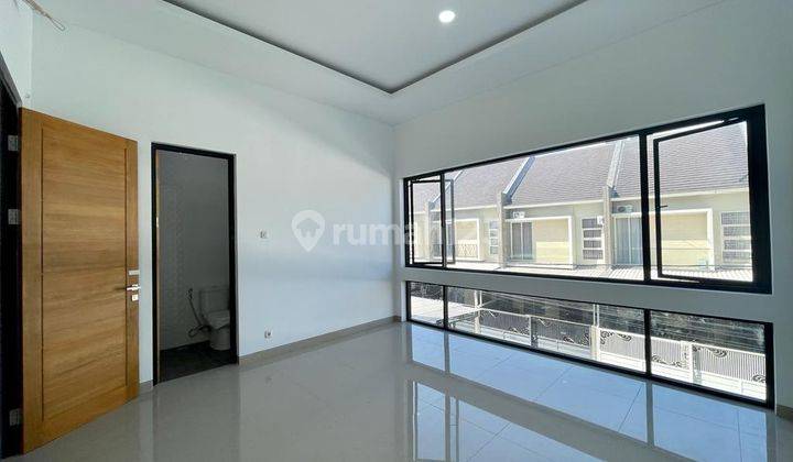 Rumah Baru Gress 2lantai Klampis Tengah Kota Surabaya 2