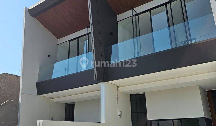 Rumah Baru Jemursari,dekat Ubaya,petra,plaza Marina,papaya 2,2 M 2