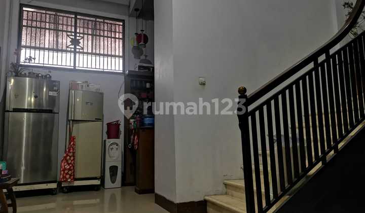 Rumah di jalan siklepuh  tegal kota