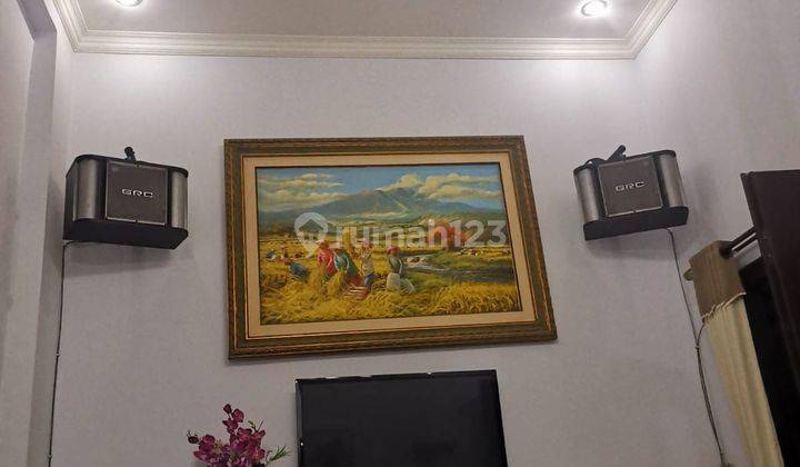 Rumah di jalan siklepuh  tegal kota