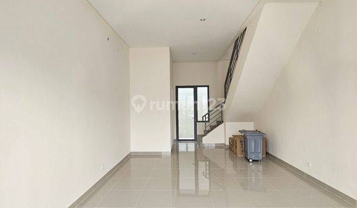 Ruko Maggiore Grande Hadap Jalan 2 Lantai