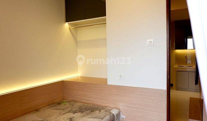 Apartemen Springwood Residence 2 Kamar Tidur Dekat Binus Alamsutera