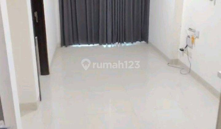 Apartemen Alam Sutera Dekat Binus 1 Kamar Tidur Semi Furnished
