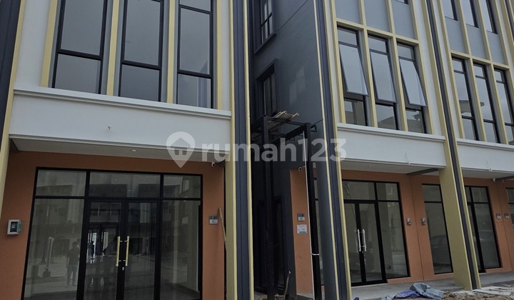 Ruko Gading Serpong 3 Lantai Hudson Madison Alfresco Ruko Gading Serpong 3 Lantai Hudson Madison Alfresco