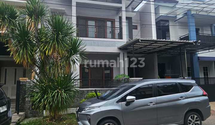 EMA329 RUMAH BAGUS MINIMALIS SEMI FURNISH SHM DI KEPUTIH 1