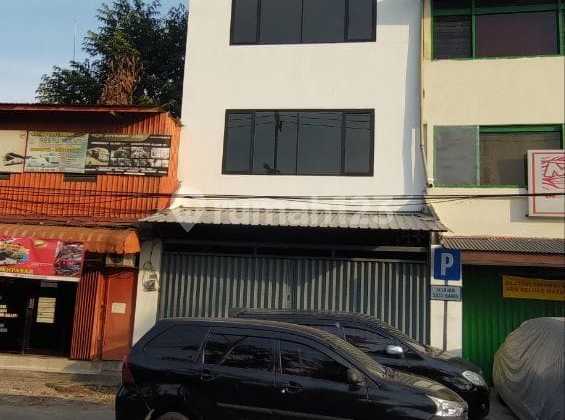 Ca960 For Sale 3-Story Shop House Ready to Use Affordable Strategic City Center in Peneleh Surabaya 1